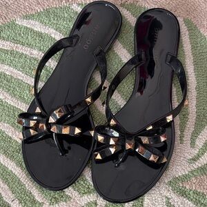 Bamboo Bow Gold Stud Black Sandals